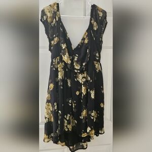 Beautiful romantic Torrid dress / tunic size 4